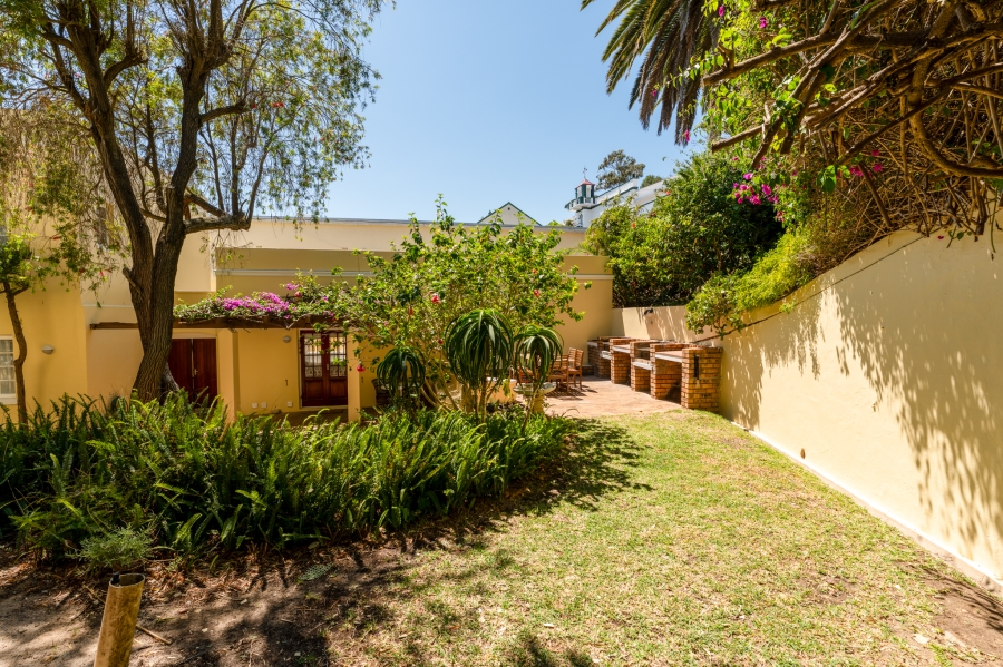 2 Bedroom Property for Sale in Simons Town Western Cape